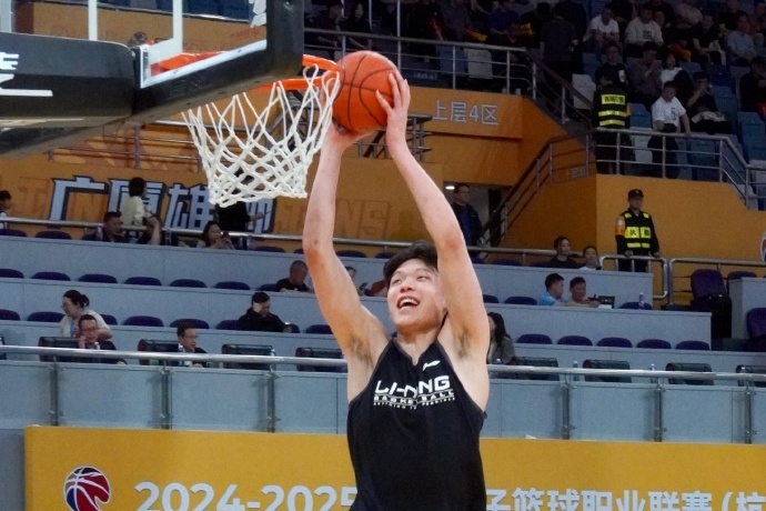 杨瀚森完成森林狼实训：逐梦NBA的又一坚实步伐