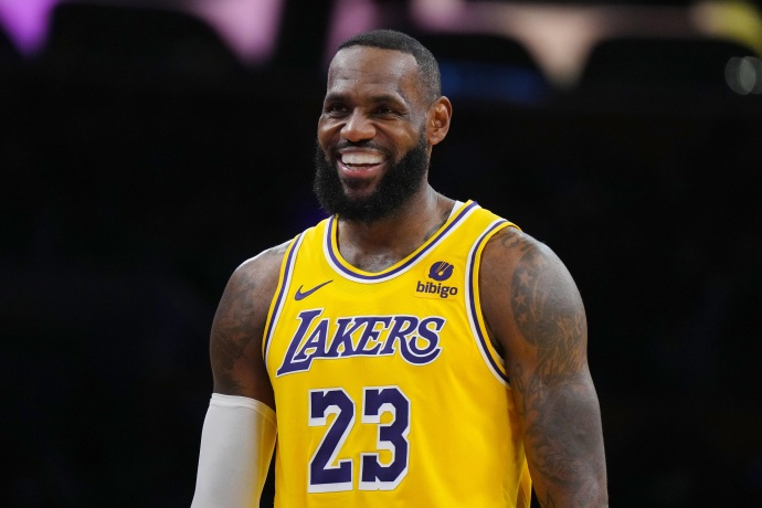 美媒怒批詹姆斯对NBA总冠军戒指文化的不当言论