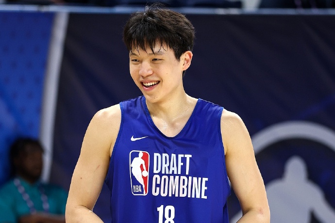 杨瀚森结束 14 次试训，正式奔赴纽约剑指 NBA 选秀